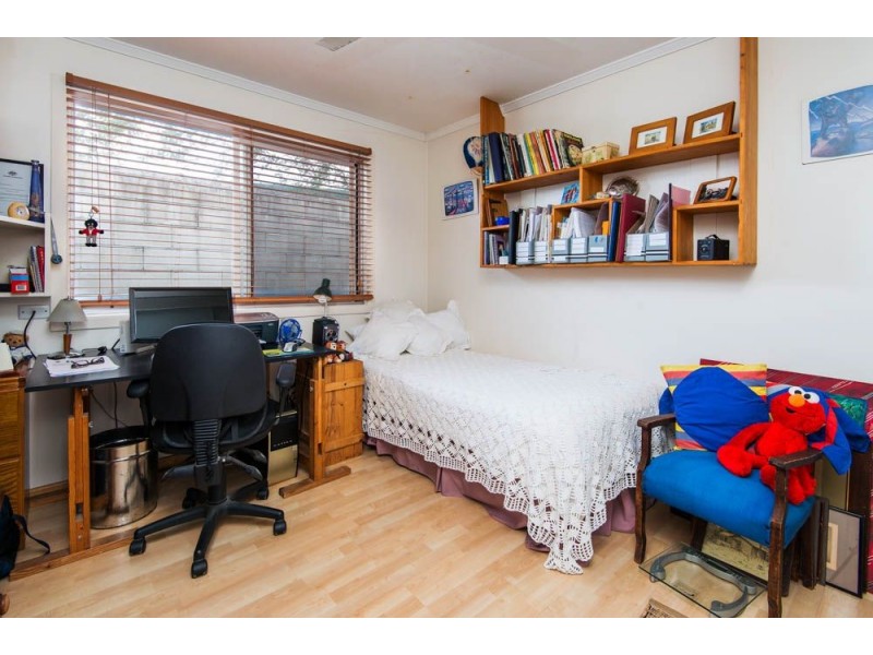 17 Perry Place, Biggera Waters QLD 4216