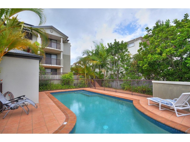 9/13-15 Johnston Street, Southport QLD 4215