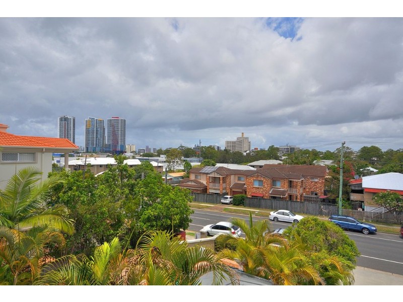 9/13-15 Johnston Street, Southport QLD 4215