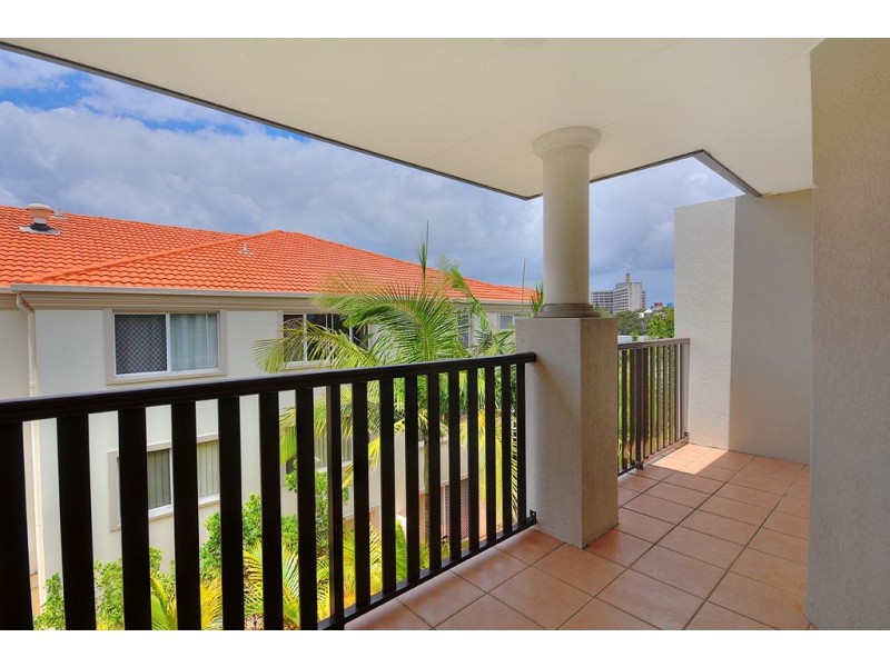 9/13-15 Johnston Street, Southport QLD 4215