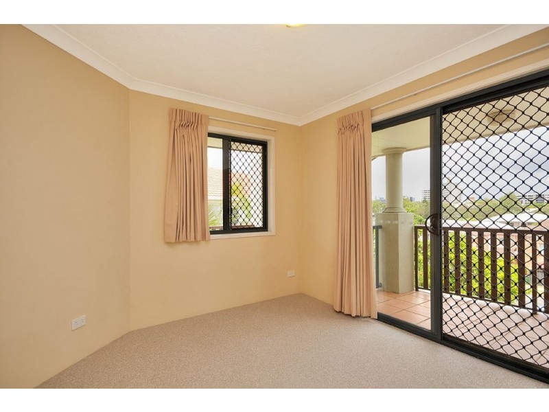 9/13-15 Johnston Street, Southport QLD 4215