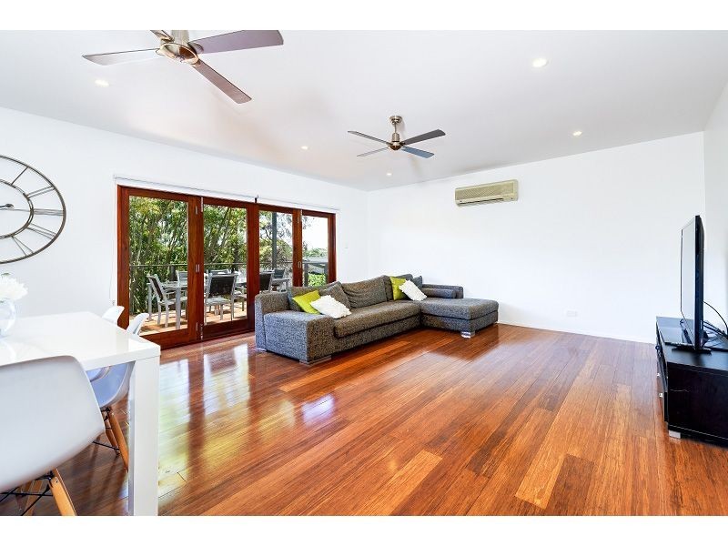 41 Deakin Avenue, Southport QLD 4215