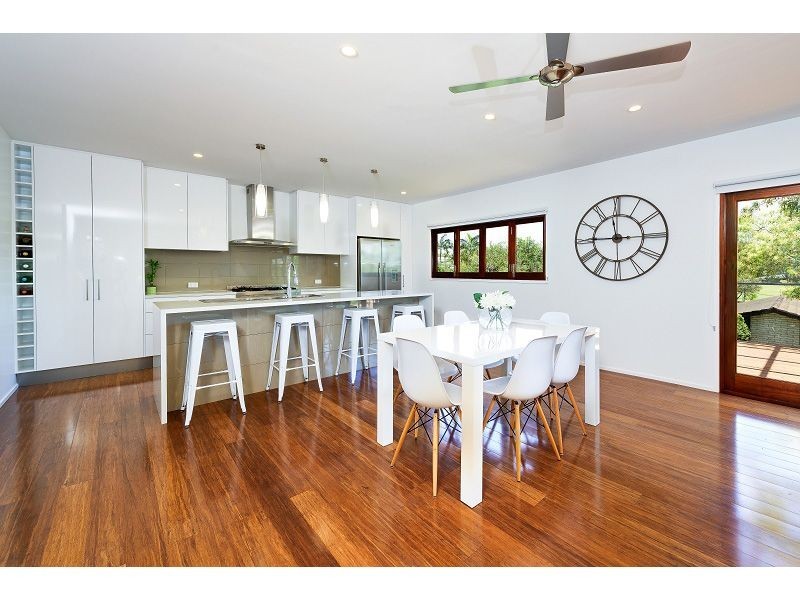 41 Deakin Avenue, Southport QLD 4215