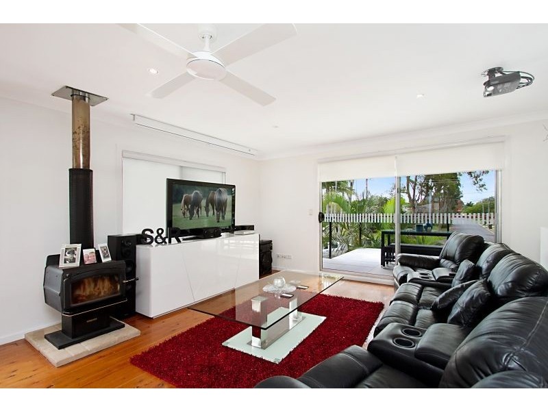 15A Lotus Avenue, Hollywell QLD 4216