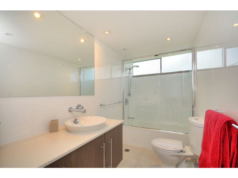 16/37 Monaco Street, Surfers Paradise QLD 4217