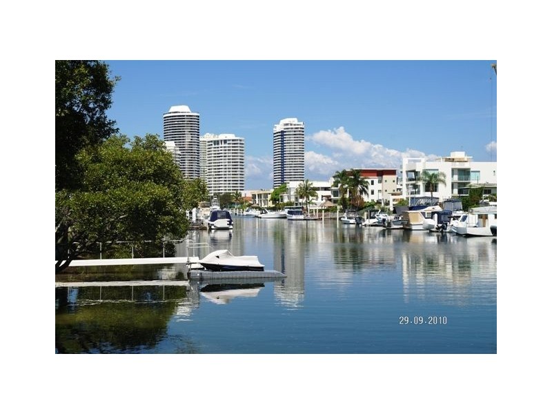 30 Anglers Esplanade, Runaway Bay QLD 4216