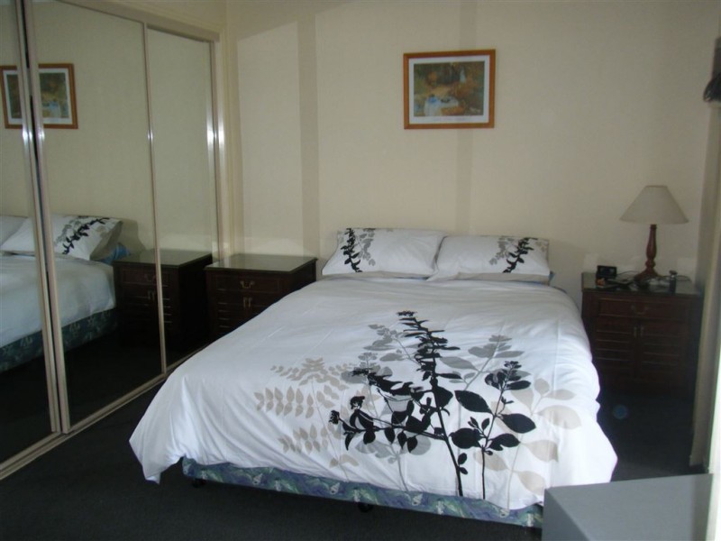 60/215 Cottesloe Drive, Mermaid Waters QLD 4218