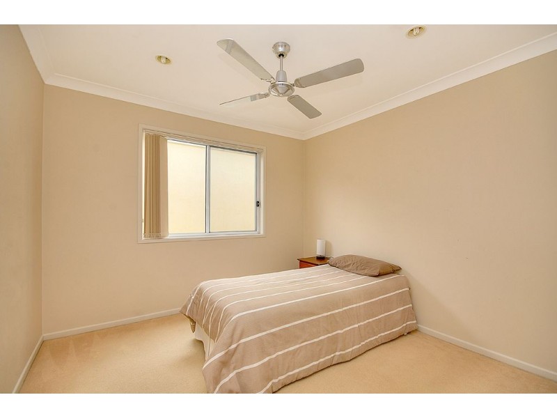 70/45 Swanton Drive, Mudgeeraba QLD 4213