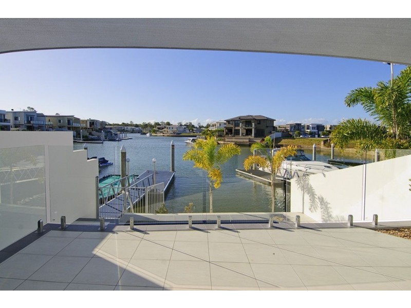 1/27 Compass Drive, Biggera Waters QLD 4216