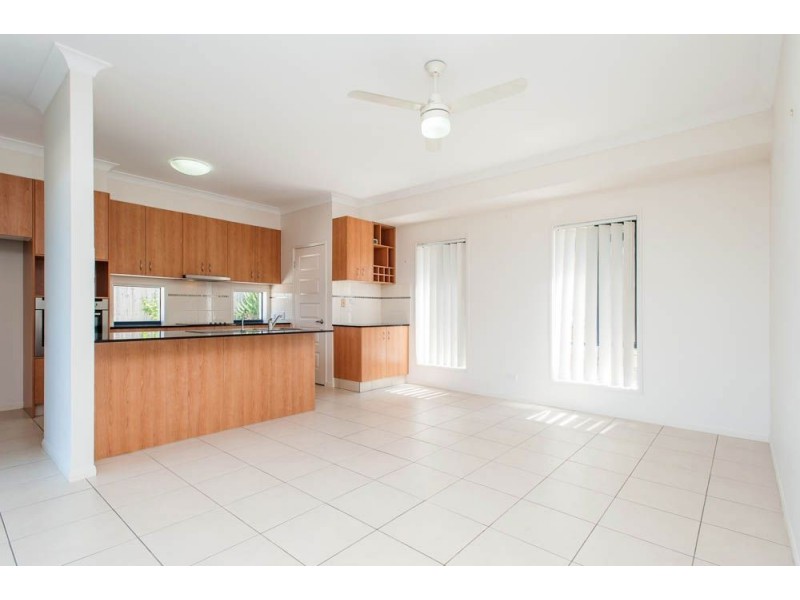 2 Chinaberry Crescent, Upper Coomera QLD 4209