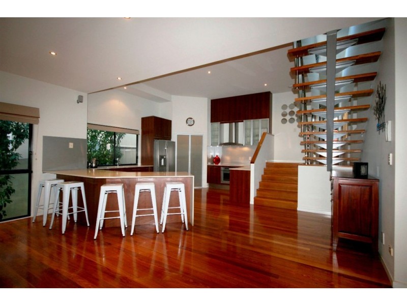 21 Corvus Way, Robina QLD 4226