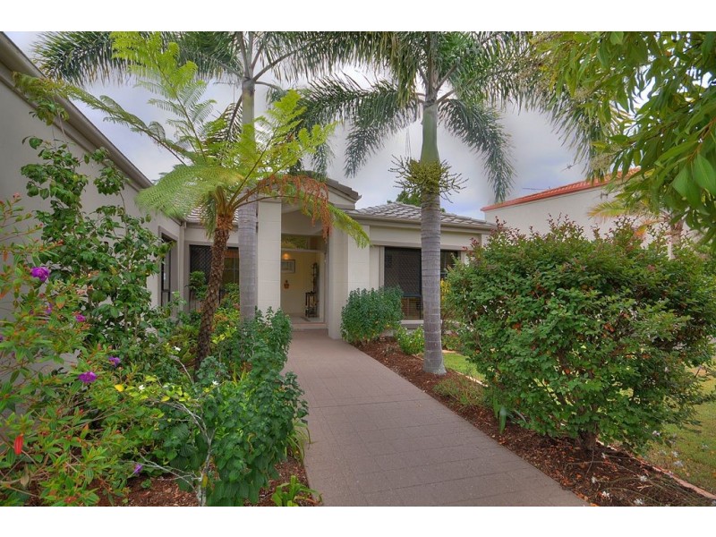 174 Dunlin Drive, Burleigh Waters QLD 4220