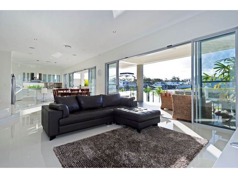 31 South Quay Drive, Biggera Waters QLD 4216