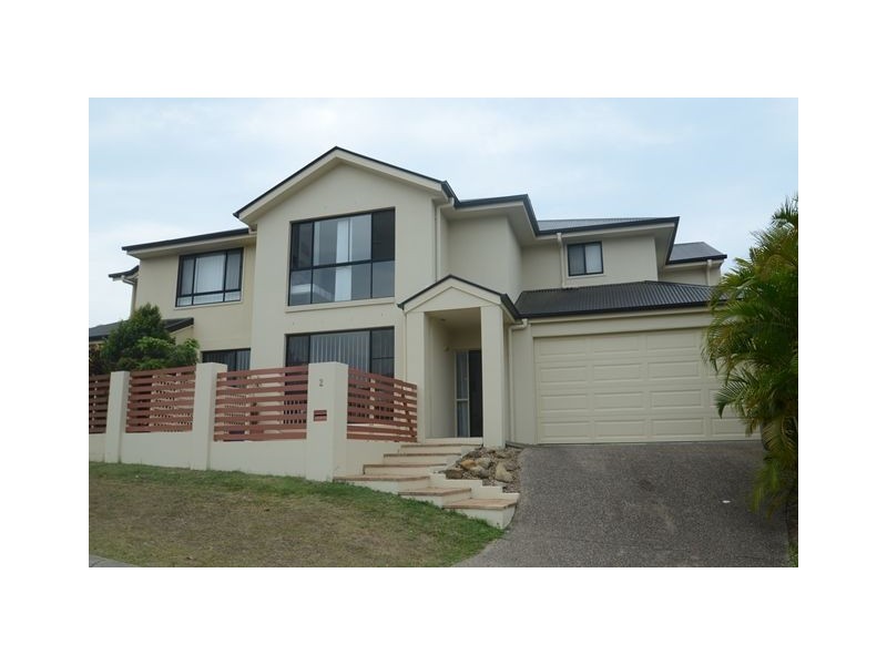 2/2 Montville Court, Varsity Lakes QLD 4227