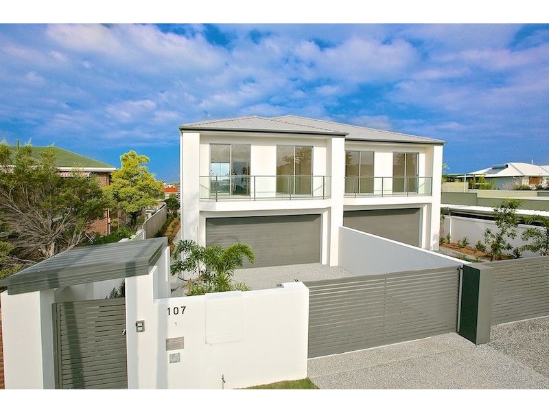 1/107 Bayview Street, Runaway Bay QLD 4216