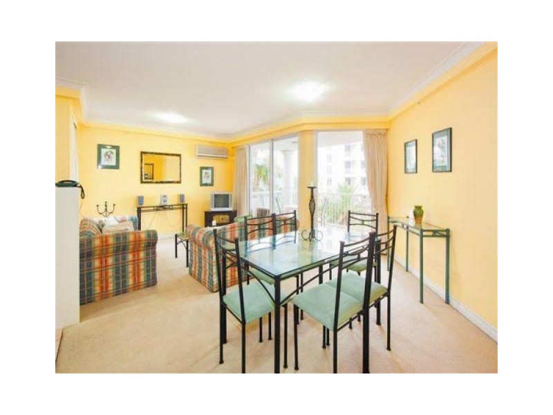 11 Elkhorn Avenue, Surfers Paradise QLD 4217