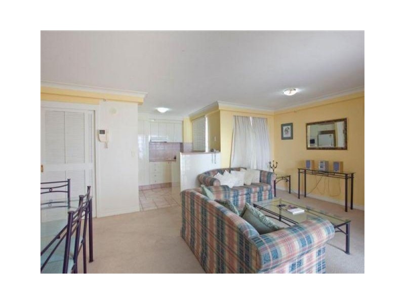 11 Elkhorn Avenue, Surfers Paradise QLD 4217