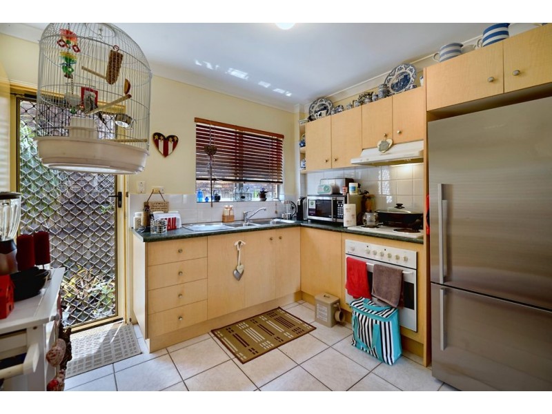 2/29 Mallard Avenue, Paradise Point QLD 4216