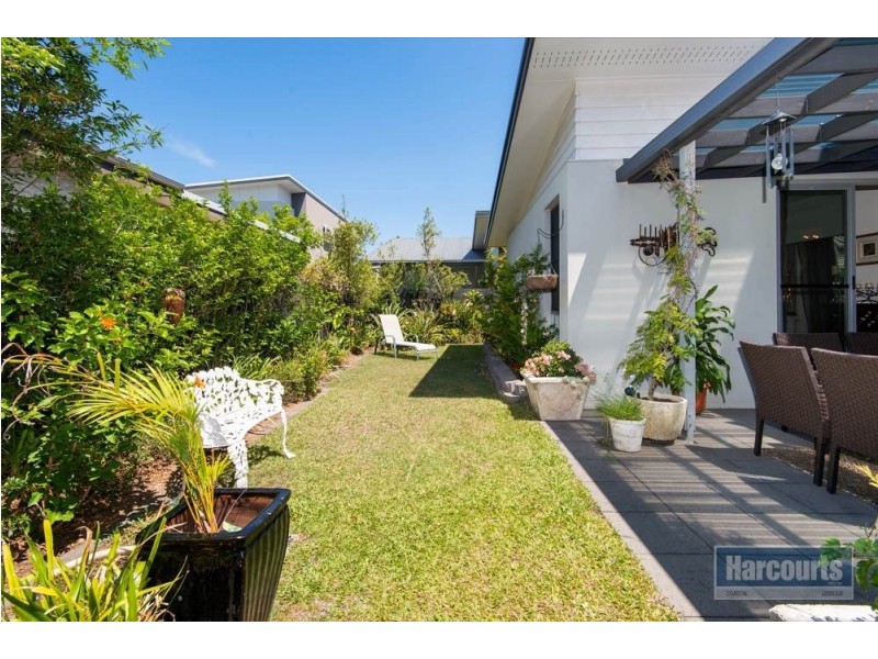 4 Osmium Lane, Hope Island QLD 4212