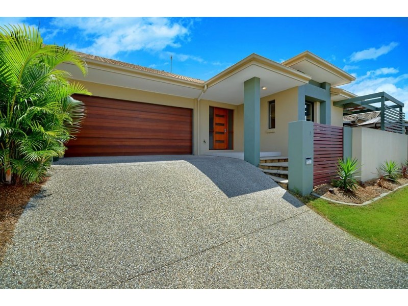 2/9 Palma Crescent, Varsity Lakes QLD 4227