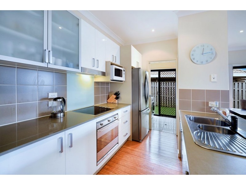 2/9 Palma Crescent, Varsity Lakes QLD 4227
