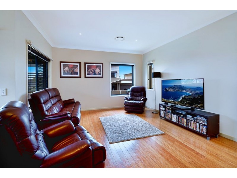 2/9 Palma Crescent, Varsity Lakes QLD 4227