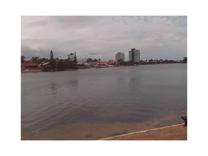 4/6 Aquila Court, Mermaid Waters QLD 4218
