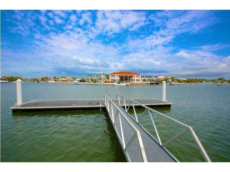 41 Cockleshell Court, Runaway Bay QLD 4216