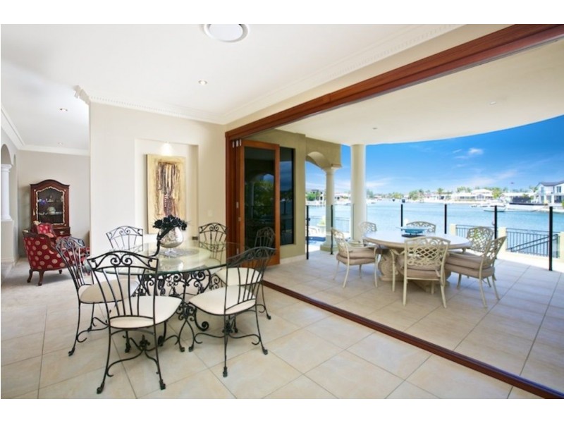 41 Cockleshell Court, Runaway Bay QLD 4216