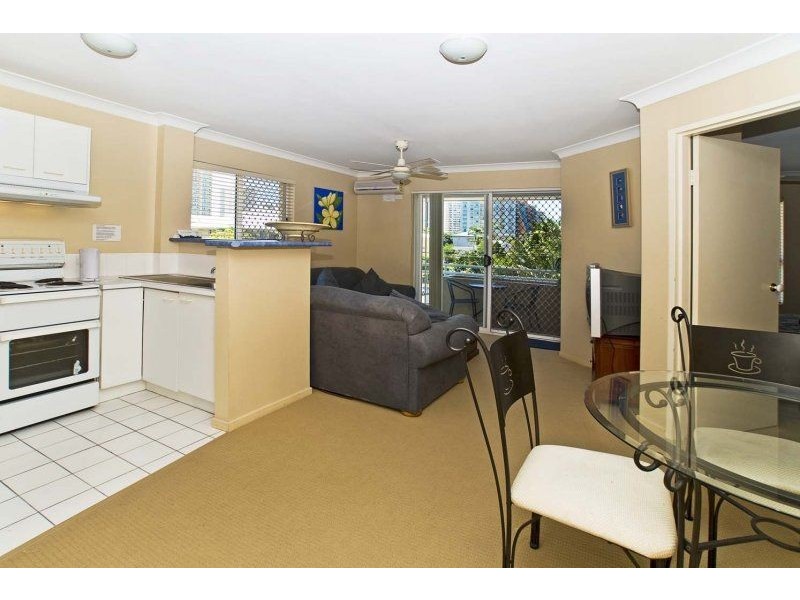 43 Cypress Avenue, Surfers Paradise QLD 4217