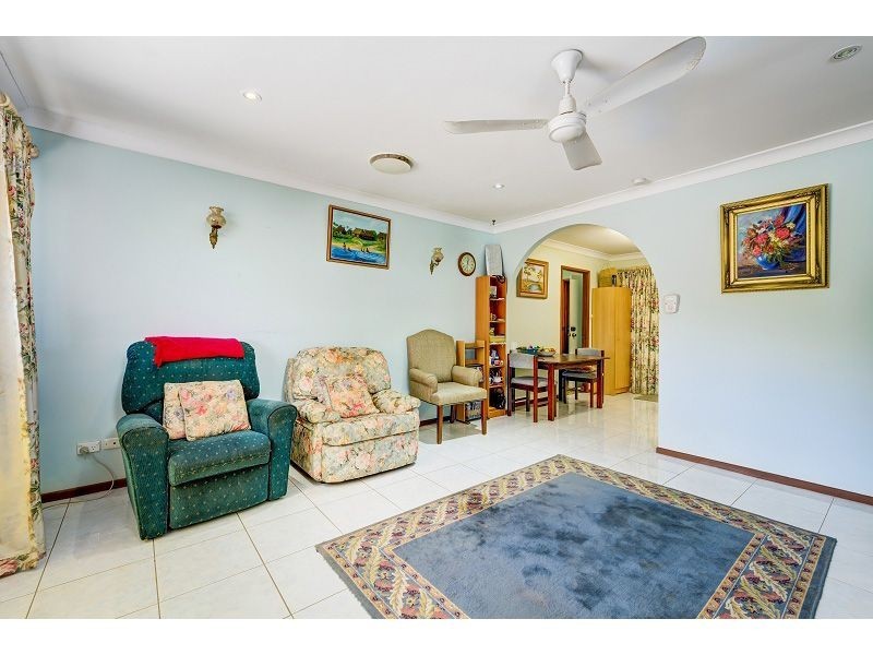 25 Anthony Drive, Burleigh Waters QLD 4220