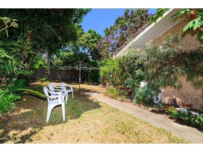 25 Anthony Drive, Burleigh Waters QLD 4220