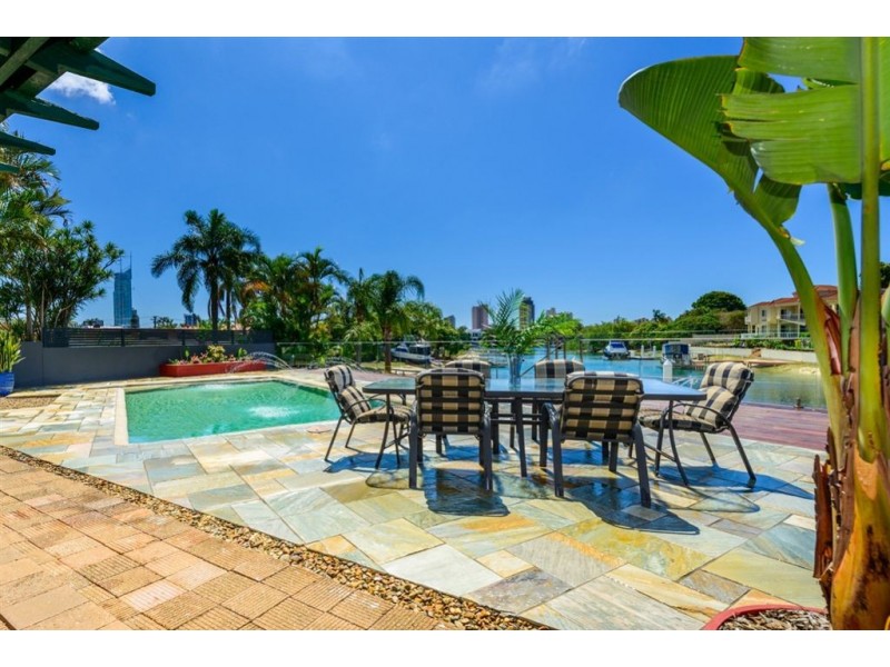 6 Rio Vista Boulevard, Broadbeach Waters QLD 4218