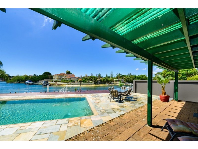 6 Rio Vista Boulevard, Broadbeach Waters QLD 4218