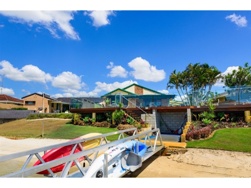 6 Rio Vista Boulevard, Broadbeach Waters QLD 4218