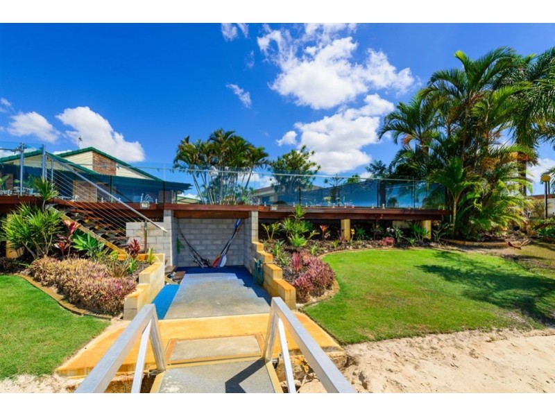 6 Rio Vista Boulevard, Broadbeach Waters QLD 4218
