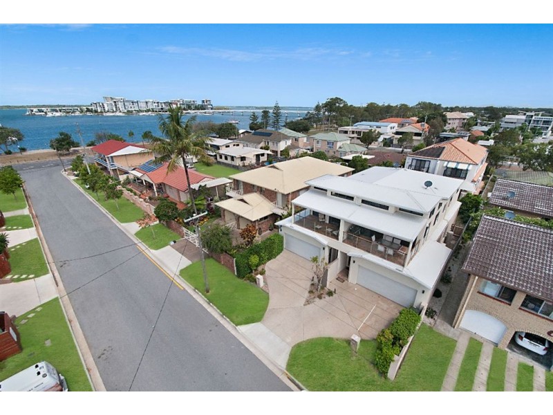 2/6 Nankeen Avenue, Paradise Point QLD 4216