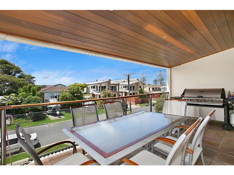 2/6 Nankeen Avenue, Paradise Point QLD 4216