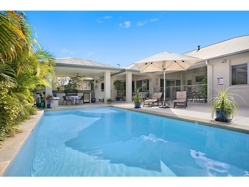 8 Samuel Drive, Tallebudgera QLD 4228