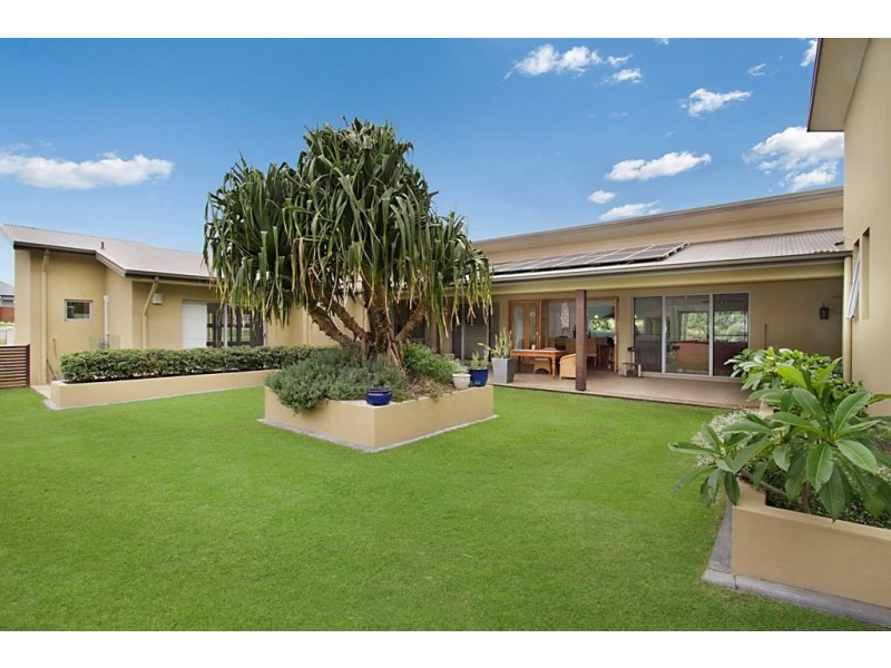 37 Samuel Drive, Tallebudgera QLD 4228