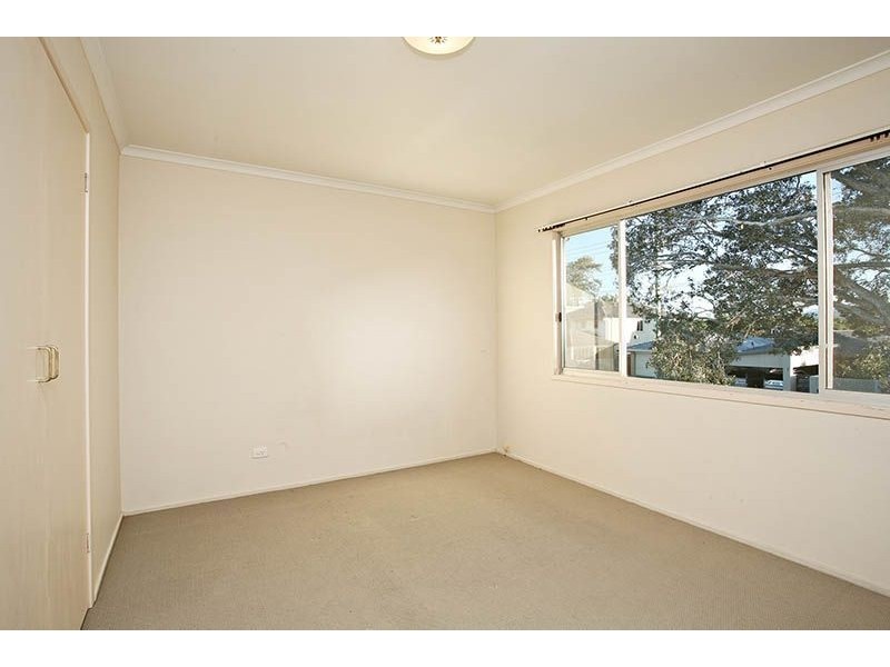 2/167 Nobby Parade, Miami QLD 4220