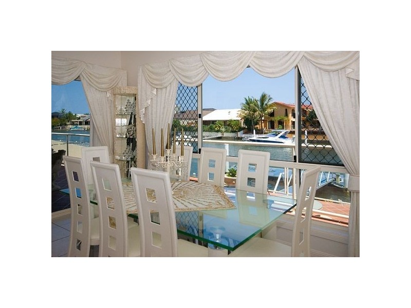 53 Cockleshell Court, Runaway Bay QLD 4216