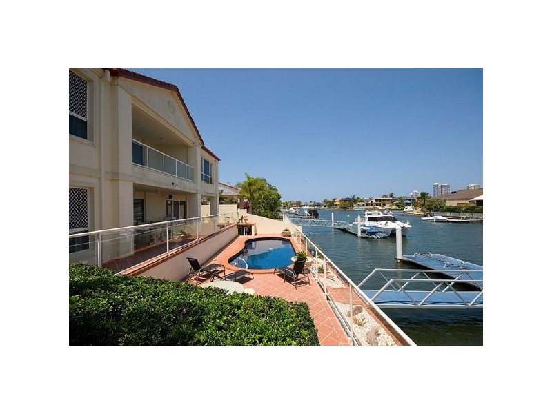 53 Cockleshell Court, Runaway Bay QLD 4216