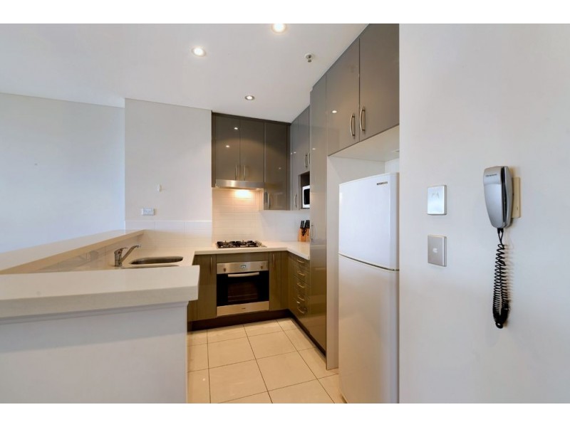 1301/18 Cypress Ave, Surfers Paradise QLD 4217