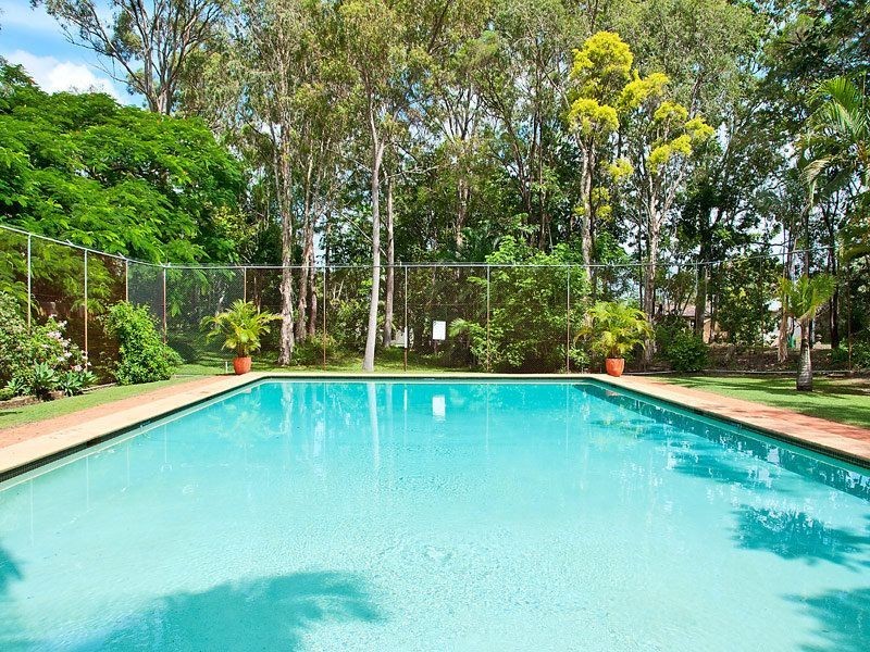 30 Holland Court, Broadbeach QLD 4218