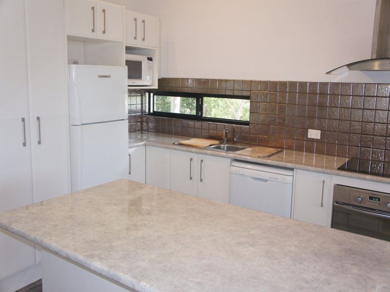 30 Holland Court, Broadbeach QLD 4218