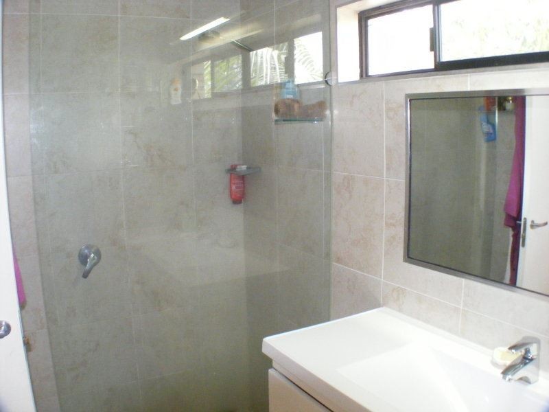 30 Holland Court, Broadbeach QLD 4218