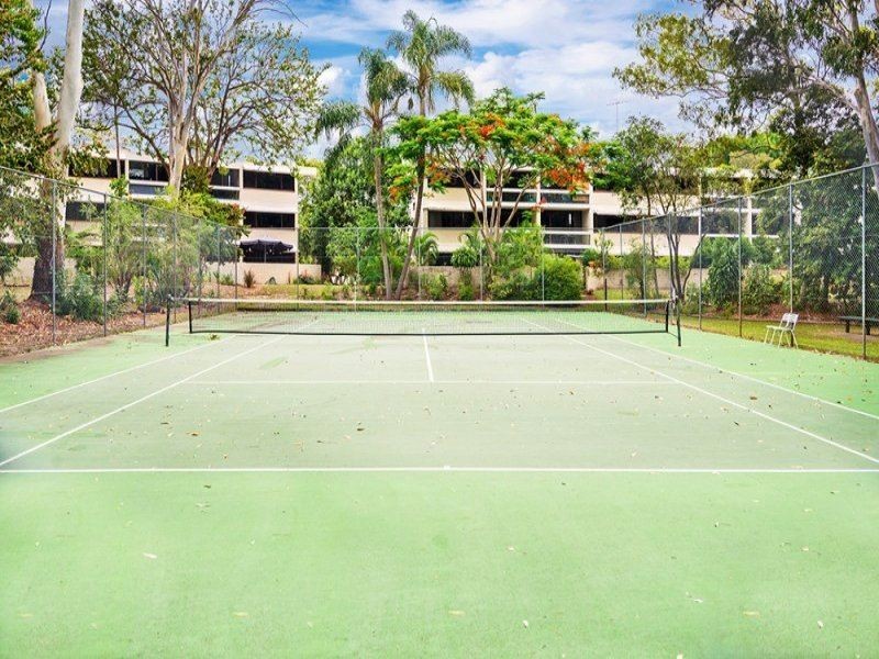30 Holland Court, Broadbeach QLD 4218