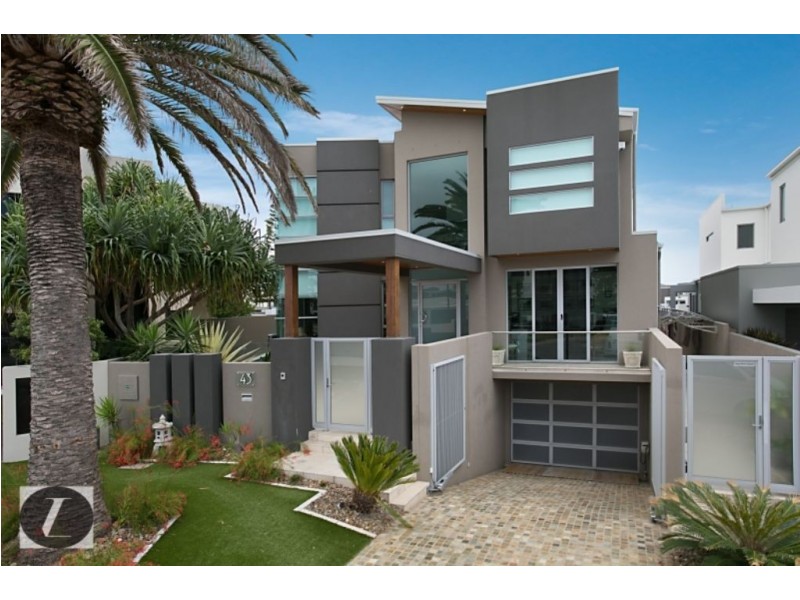 43 Parklane Terrace, Sovereign Islands QLD 4216