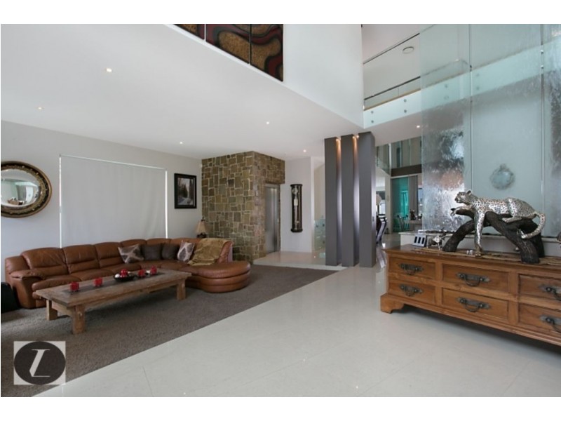 43 Parklane Terrace, Sovereign Islands QLD 4216
